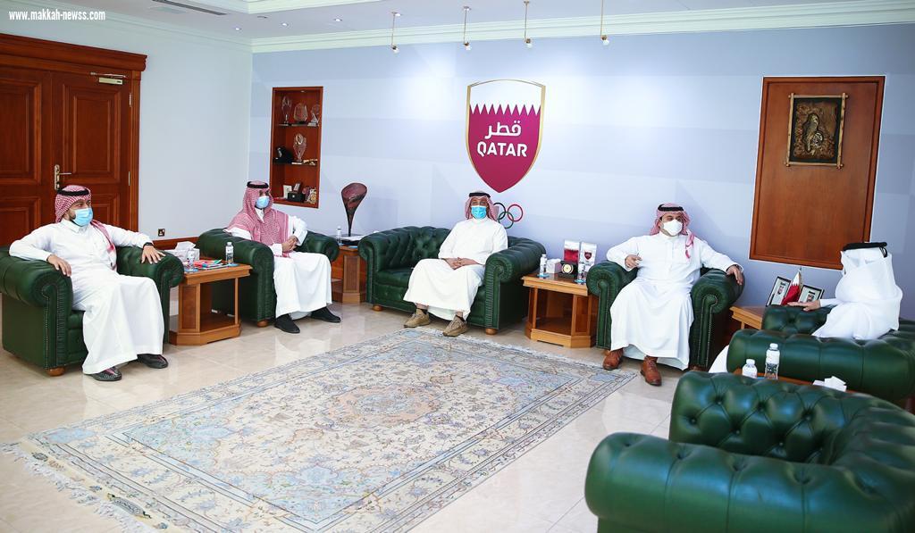الأمير فهد بن جلوي يزور الأولمبية القطرية على هامش زيارته لحضور سباق الهجن