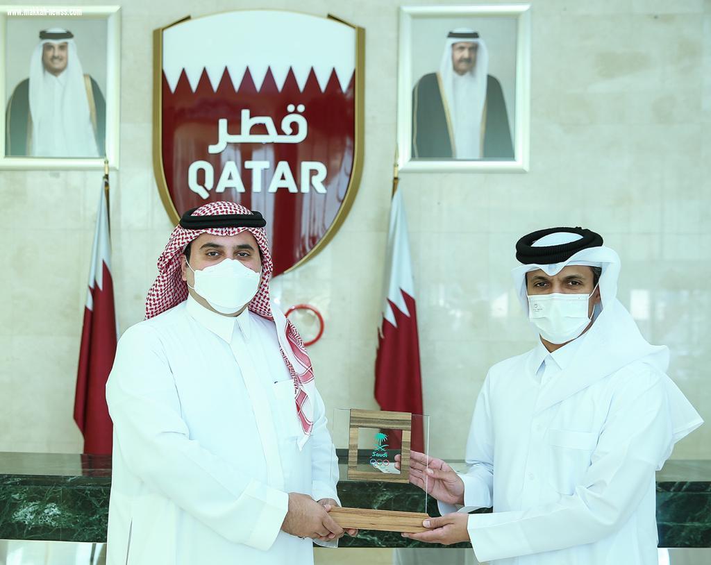 الأمير فهد بن جلوي يزور الأولمبية القطرية على هامش زيارته لحضور سباق الهجن