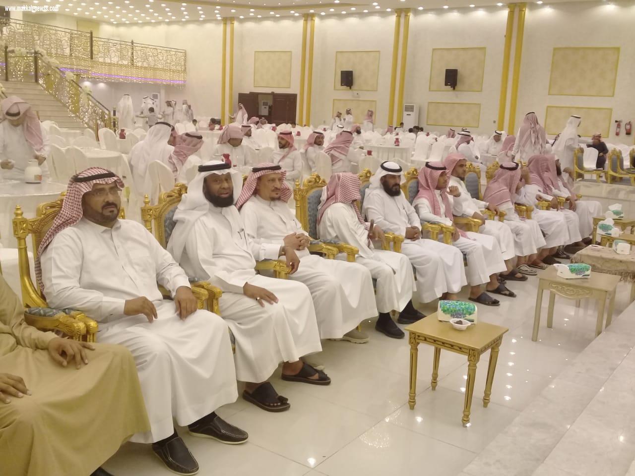 عبدالله الظافري يحتفل بحصوله  على شهادة الدكتواره من الجامعة الملكية بأستراليا