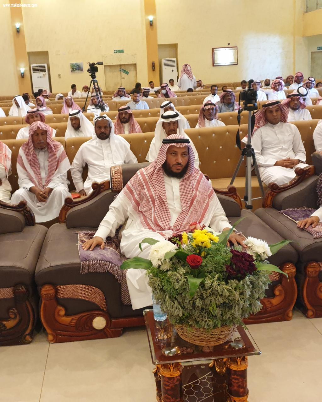 مدير مكتب تعليم صبيا يرعى حفل تكريم المتقاعدين بمدرسة علي بن أبي طالب رضي الله عنه 