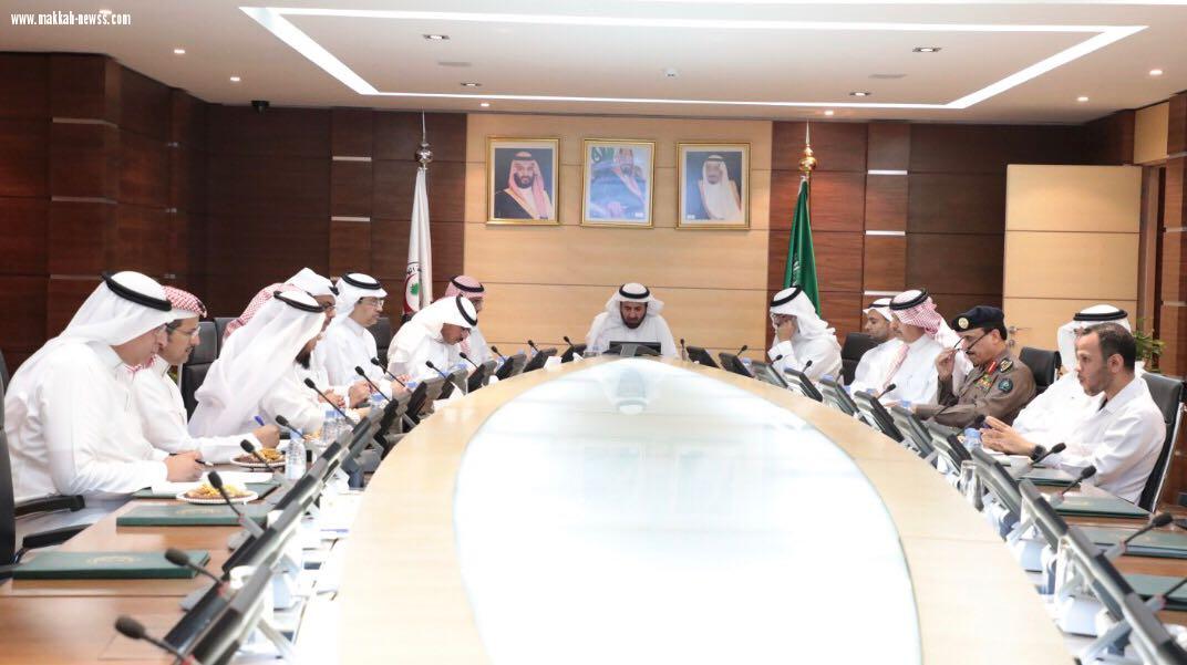 الربيعة يطلع على جهود وإنجازات هيئة الهلال الأحمر السعودي  في موسم الحج