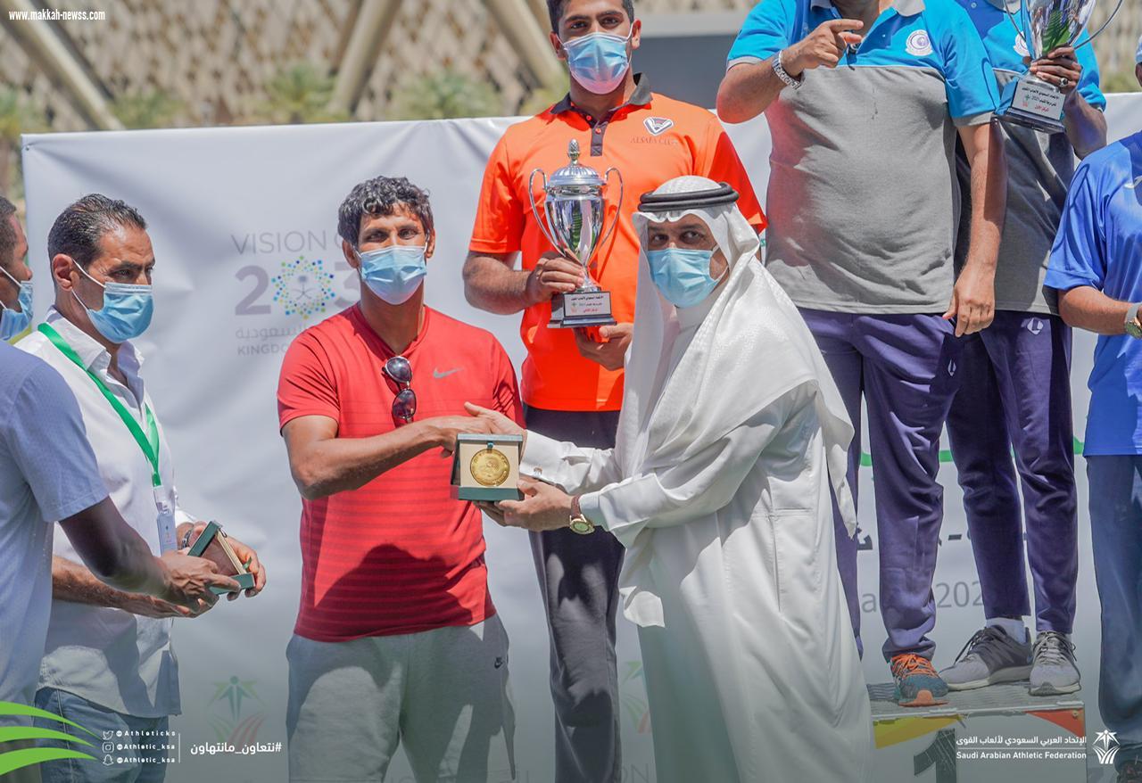 الهلال ينتزع بطولة قوى الشباب و نواف بن محمد والربعان توجا الفائزين بالميداليات والكؤوس