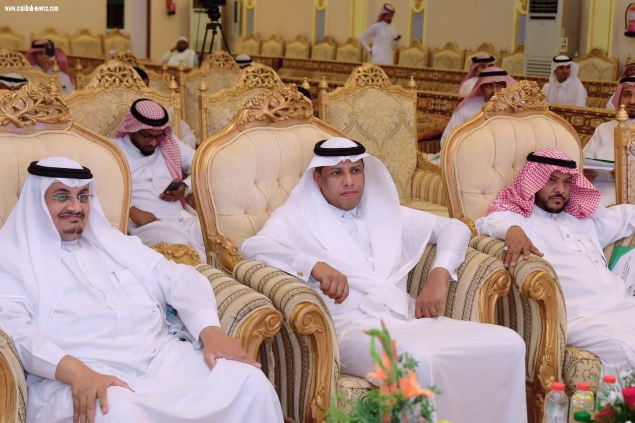 وفاءً لقائده السابق  معهد التربية الفكرية يكرم القحل والطلاب المتميزين بالمعهد