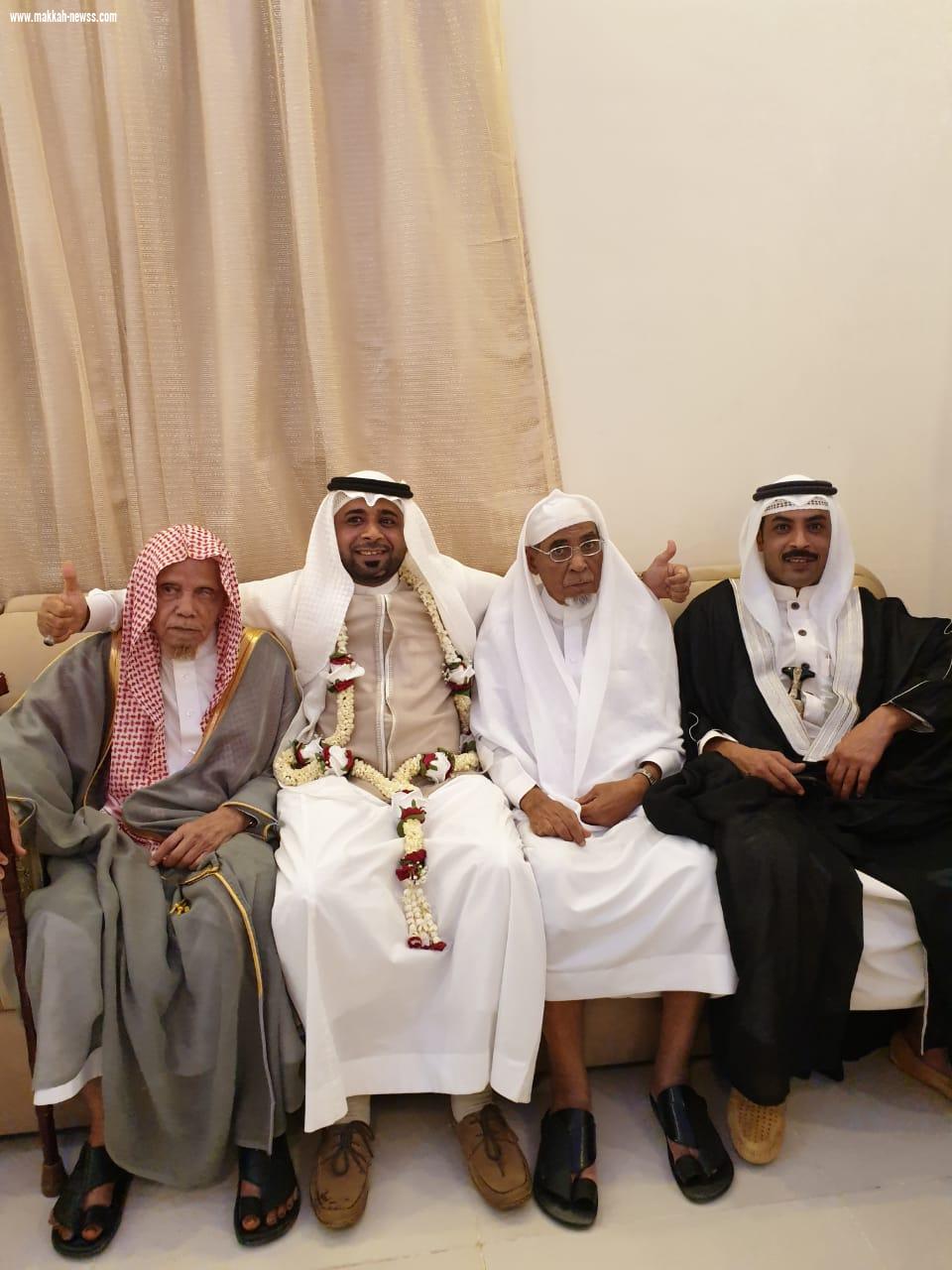 الشاب علي حمد ابوشعقة يعقد قرانه في عروس البحر الأحمر 