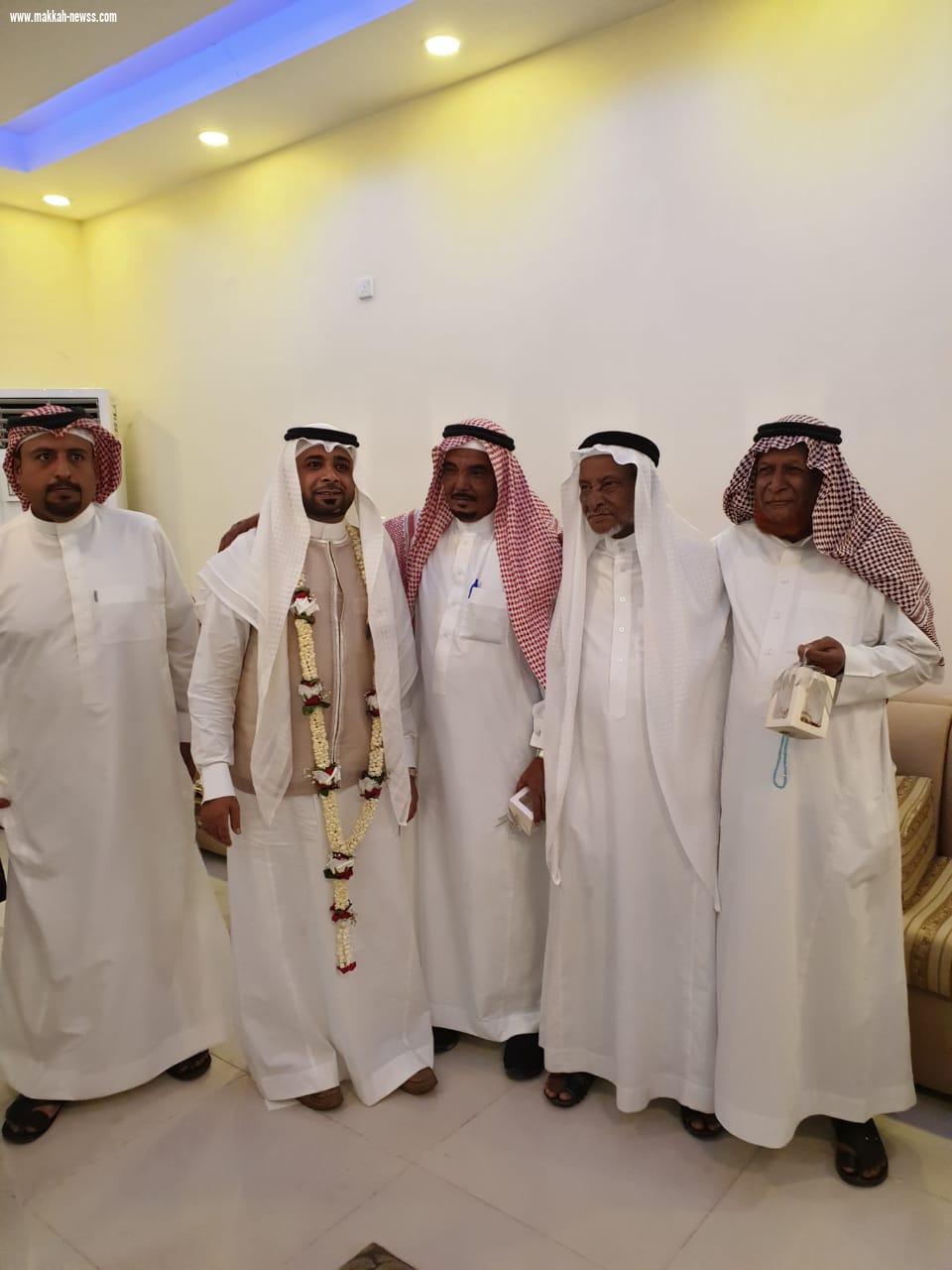 الشاب علي حمد ابوشعقة يعقد قرانه في عروس البحر الأحمر 
