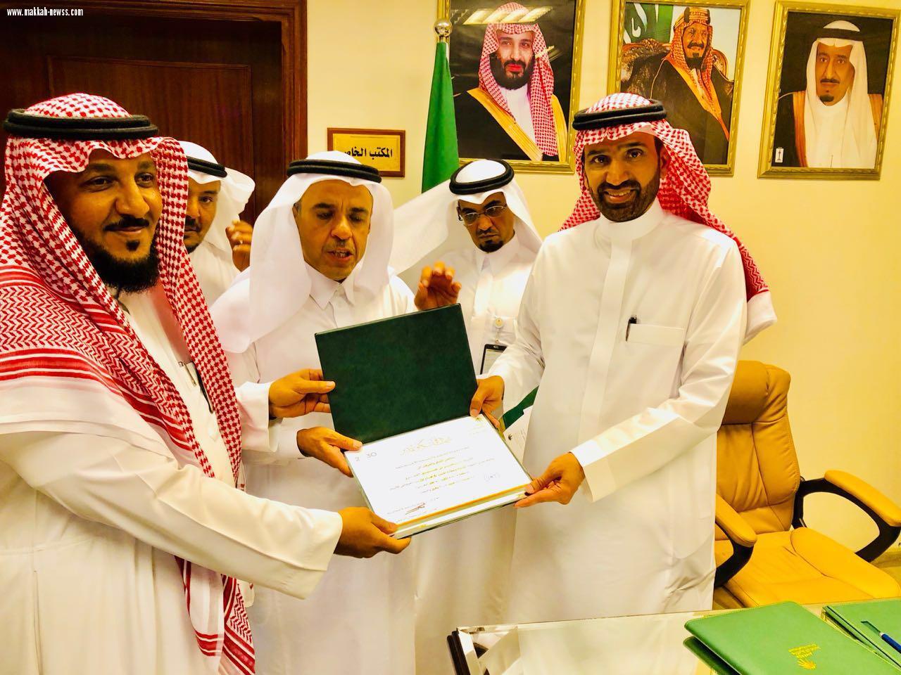 الراجحي    يكرم فريق عمل  مؤسسي اول بيت اجتماعي للايتام  على  مستوي المملكه 