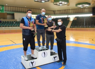 معاذ الرشيدي ينال كأس افضل لاعب في البطولة مركز جدة يتوج بكأس المصارعة الرومانية للناشئين