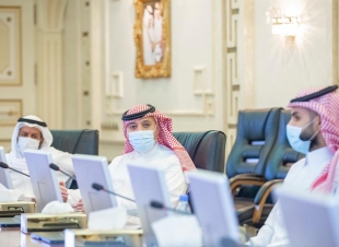 سمو وزير الرياضة يلتقي بلجنة الكفاءة المالية في اجتماعها الأول