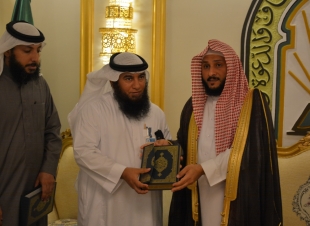 وفد من طلاب جامعة جازان في ضيافة فرع وزارة الشؤون الاسلامية  