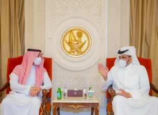 بدعوة من الشيخ جوعان بن حمد آل ثاني الأمير عبدالعزيز الفيصل يصل الدوحة لحضور نهائي بطولة كأس العالم للأندية