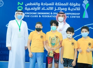 وزير الرياضة يتوج الفائزين في بطولة المملكة للسباحة والغطس