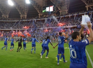 الهلال يتألق في الجوهره ويتمسك بالصدارة بنقاط الإتحاد