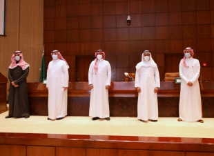 لجنة الكفاءة المالية للأندية بوزارة الرياضة تعتمد شهادة الكفاءة المالية لأندية دوري كأس الأمير محمد بن سلمان للمحترفين