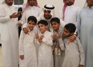 الشاب علي حمد ابوشعقة يعقد قرانه في عروس البحر الأحمر 