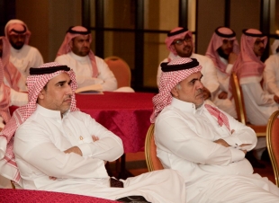 في لقاء مفتوح مع منبر جامعة الملك سعود الدكتور السعيد 9000 استشارة قدمها المعهد و أكثر  من 1492 مستشار ل 427 مؤسسة وطنية 