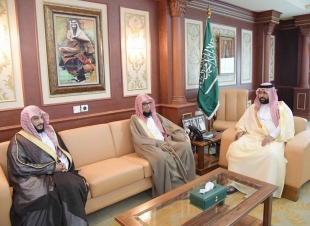 أمير منطقة جازان بالنيابة يستقبل نائب وزير الشؤون الإسلامية والدعوة والإرشاد