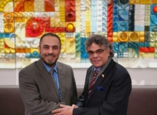 الدكتور الشريف محمد الراجحي نائب الرئيس بجامعة الشعوب العربية للعلاقات الدولية يلتقي رئيس اللجنة الدبلوماسية في المانيا