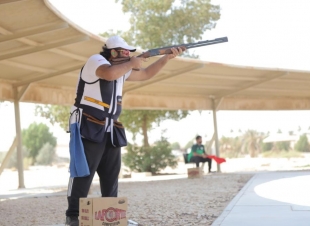 المطيري ينتزع ذهب رماية الأطباق