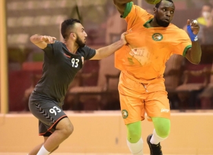 في الجولة ما قبل الاخيرة من ممتاز اليد  النور يخطف الصدارة من الوحدة 