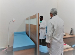 مدير صحة جازان يدشن عيادة الموظفين بمقر المديرية