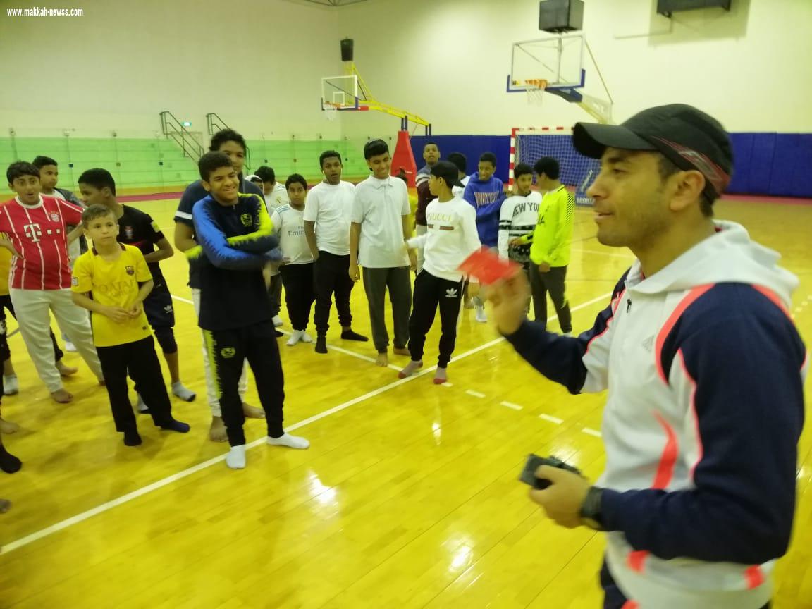 متوسطة عمر بن الخطاب في ضيافة نادي الفتح الرياضي 