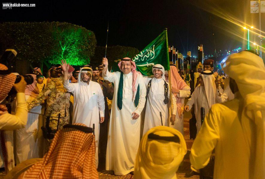 اليوم الوطني / سمو الأمير حسام بن سعود يطلع على فعاليات 