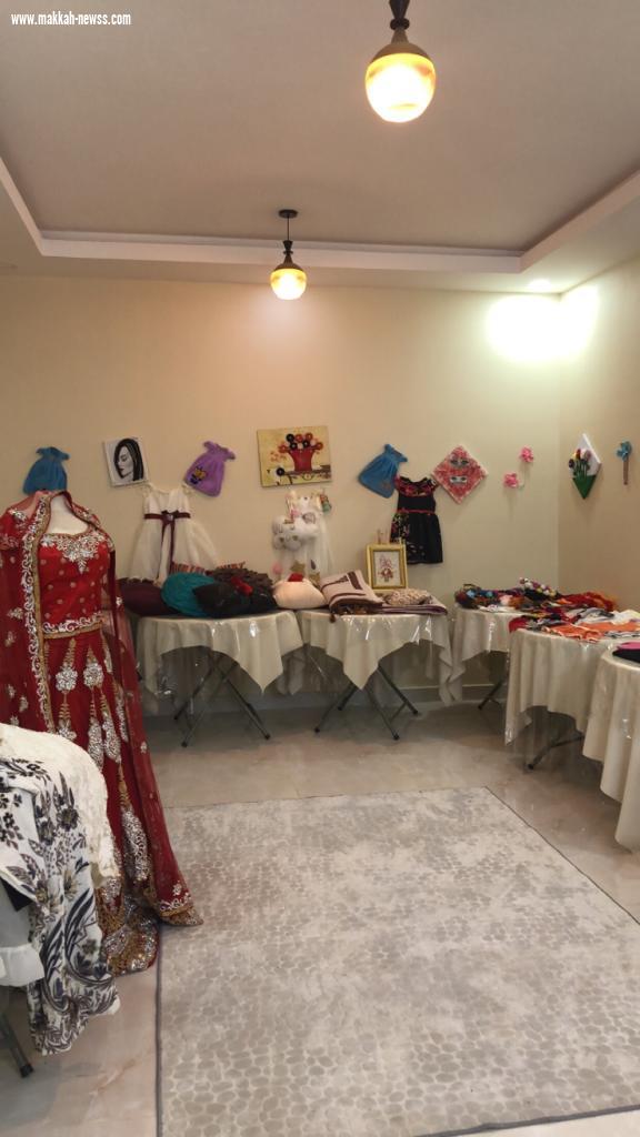 مشرفة العموم بوزارة التعليم تزور مراكز ومدارس التعليم المستمر بتعليم جازان لليوم الثاني ...