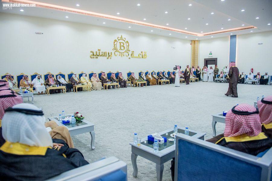 سمو الأمير فيصل بن مشعل يطلع على نتائج اجتماع لجنة أهالي القصيم