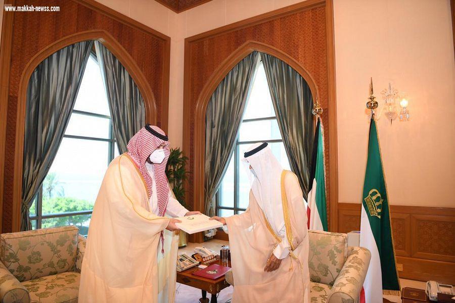 (سمو أمير دولة الكويت الشقيقة يستقبل الأمير تركي بن محمد بن فهد  )