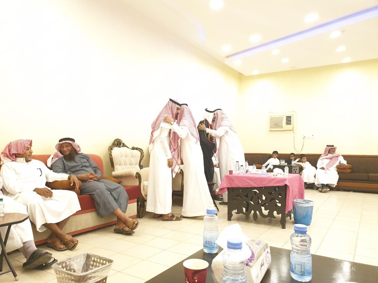 محمد عاتي  يحتفى بزواجه في قصر ليالينا للافراح والمناسبات بأبوعريش