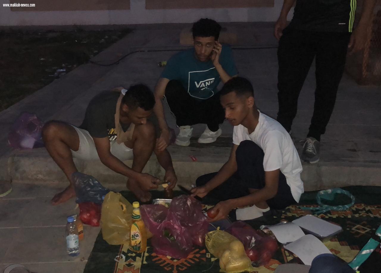 في ليلة الوفاء أعيان وأهالي قبيلة الدوشي يحتفون بشيخ قبيلتهم