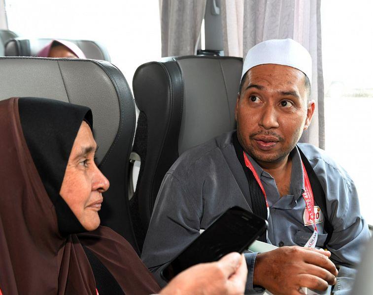 حجاج مبادرة طريق مكة : المبادرة اختصرت زمن إجراءات رحلة الحج في دقائق