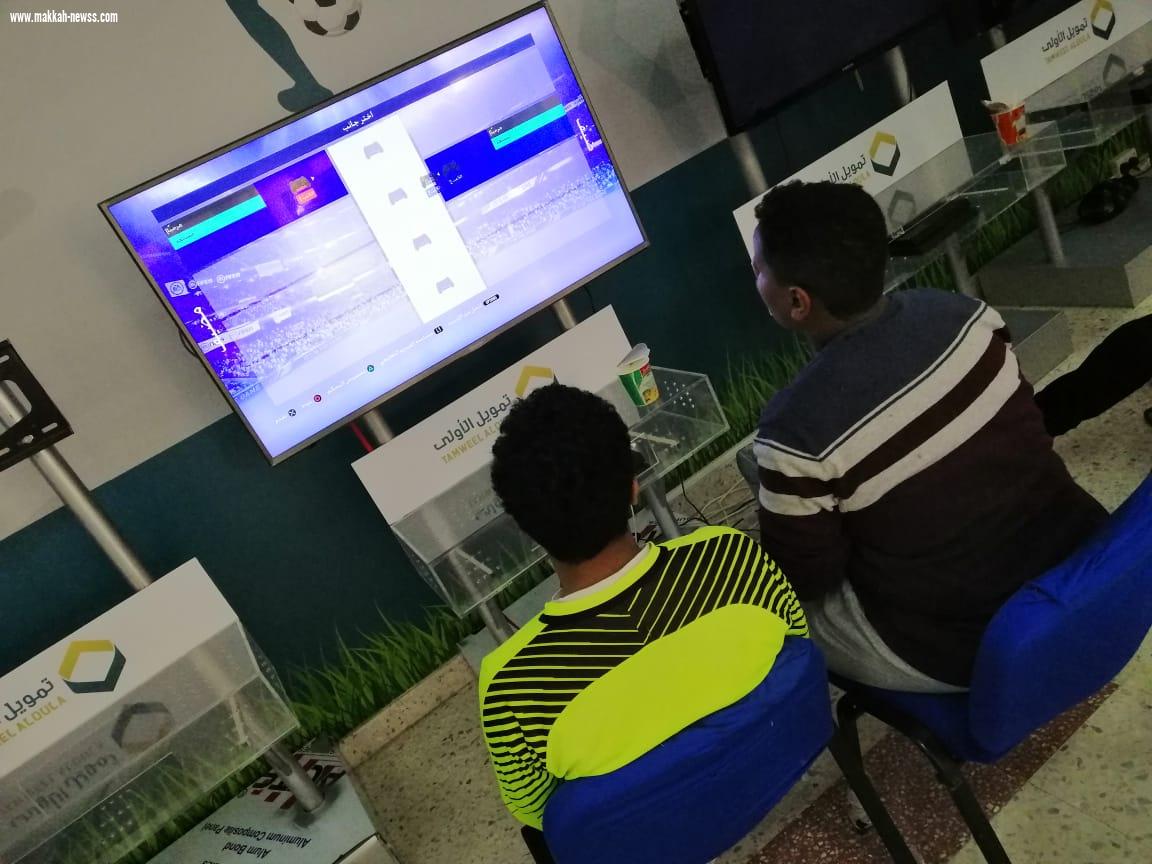 متوسطة عمر بن الخطاب في ضيافة نادي الفتح الرياضي 