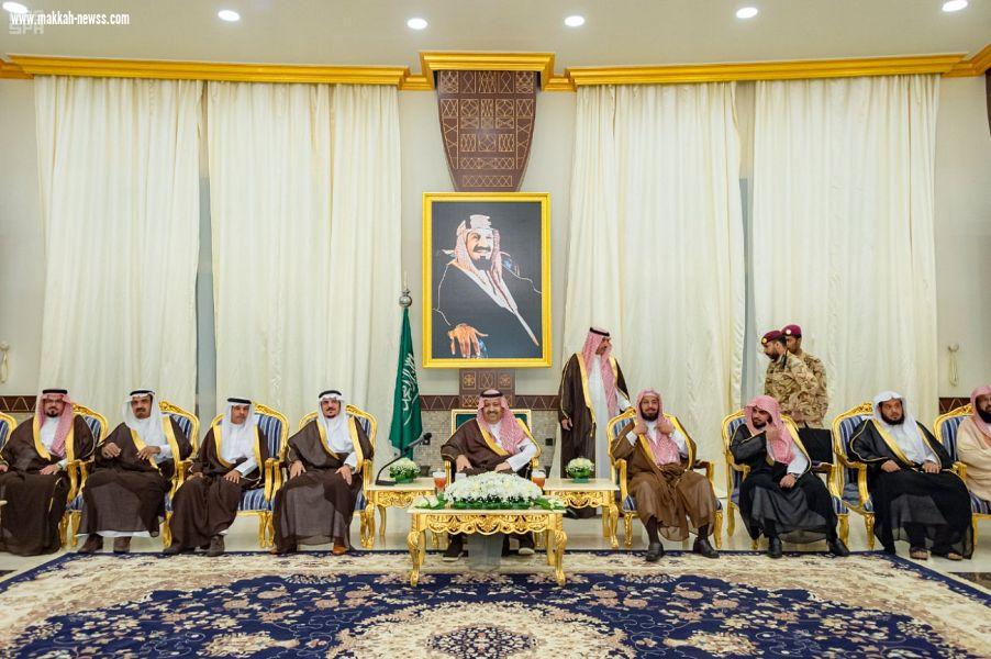 سمو أمير منطقة الباحة يستقبل المسؤولين والمواطنين في جلسته الأسبوعية