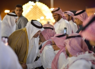 (بالصور) بحضور محافظ المجاردة فريق قادرون ينثرون الابداع في ليلة  استثنائية مساء الخميس  بشارع فن المجاردة