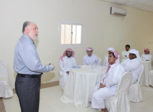 القائد الشاب ورشة عمل تطويرية للشباب بمحافظة شرورة