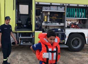 قلّد مدير الدفاع المدني بمنطقة تبوك العميد مهندس احمد بن محمد الشهراني