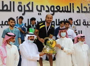 العباد بطلاً للرجال  و المطيري للاولمبي و الشريف للشباب لبطولة النخبة لكرة الطاولة