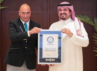 مهرجان ولي العهد للهجن يسجل رقما قياسيًا جديدًا بموسوعة جينيس العالمية للمرة الثالثة .. ويكسر رقمه السابق بـ 13377مطية