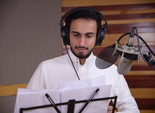 في حوار لصحيفة صوت مكة الاجتماعية  مع الممثل المتألق محمد الهاشم  -  نحن نعاني من أزمة نصوص ونفتقد للنصوص التي تحتوي على الإستقراء والتنبؤ لأحداث قادمة....