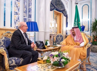 خادم الحرمين الشريفين يستقبل سفير جمهورية مصر العربية بمناسبة انتهاء فترة عمله سفيراً لبلاده لدى المملكة