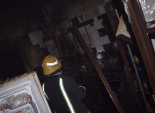 مدني تبوك يخمد حريق في تبوك ويعالج اربع حالات في الموقع 