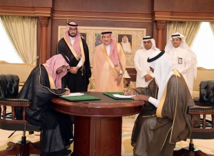 سمو أمير جازان يستقبل مدير مركز 