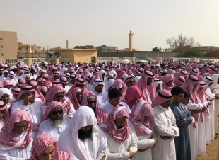 جموع غفيرة من الحد الجنوبي تشيع