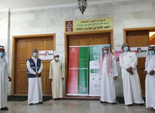 فريق الصحه التطوعي بمكة يقوم بمبادرة توعوية احترازية للمصلين بحي الشوقية 